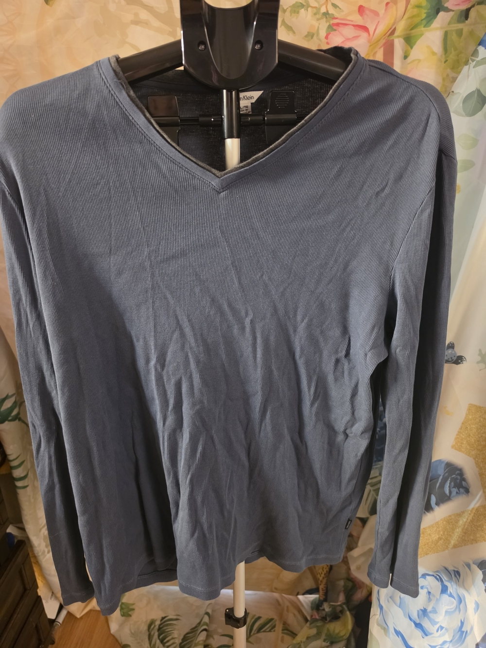 Calvin Klein Women's Long Sleeve V‑Neck Top - Slate Blue
